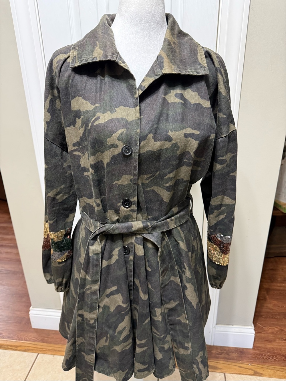 Women's XL Camo Sequin Back Belted Trench Jacket Coat  Military Glam